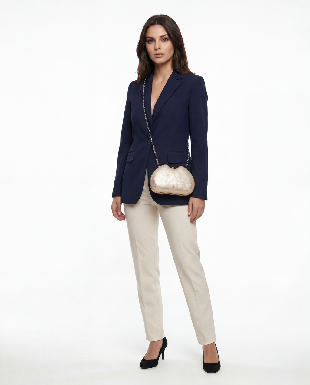 KAJA – elegantna večernja clutch torbica s teksturom