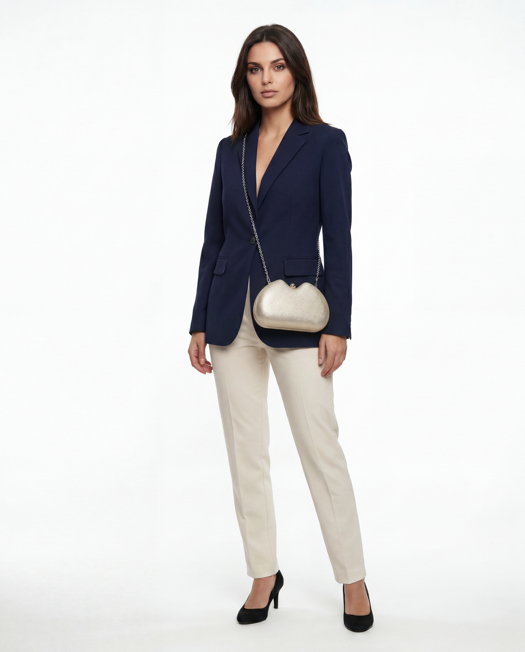 KAJA – elegantna večernja clutch torbica s teksturom